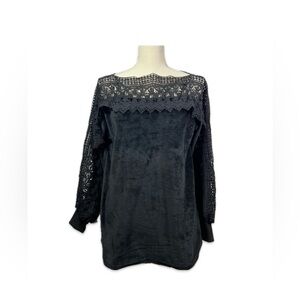 Celima Collection NWT Velour & Lace Long Sleeve Top Size M Black